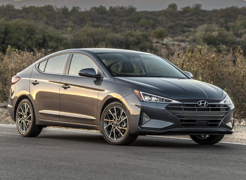 현대 아반떼 페이스리프트