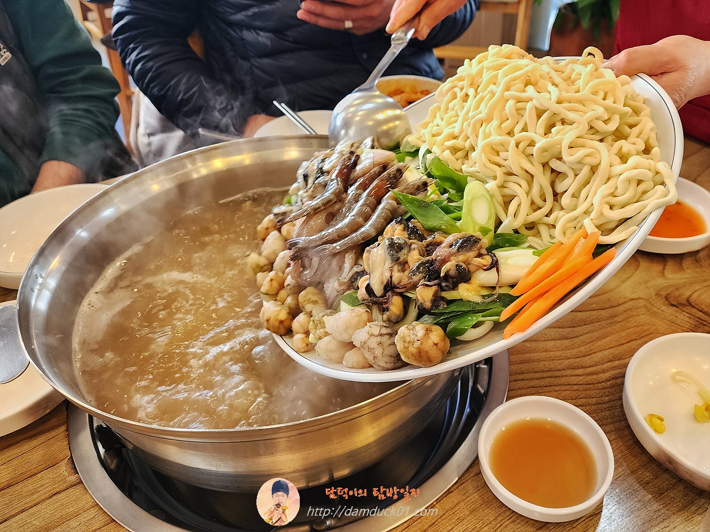 해물칼국수