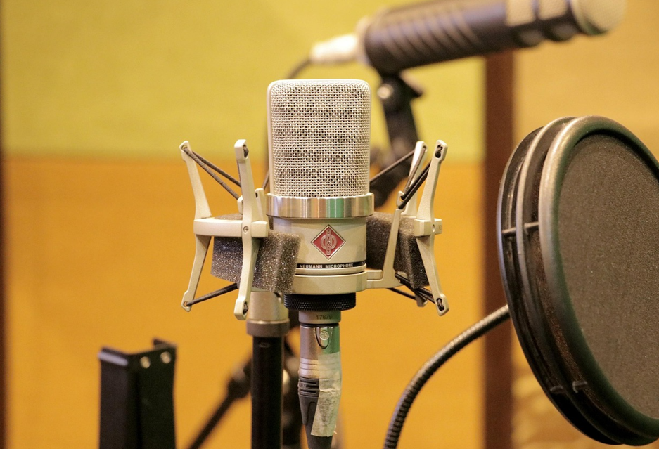 녹음실의 마이크