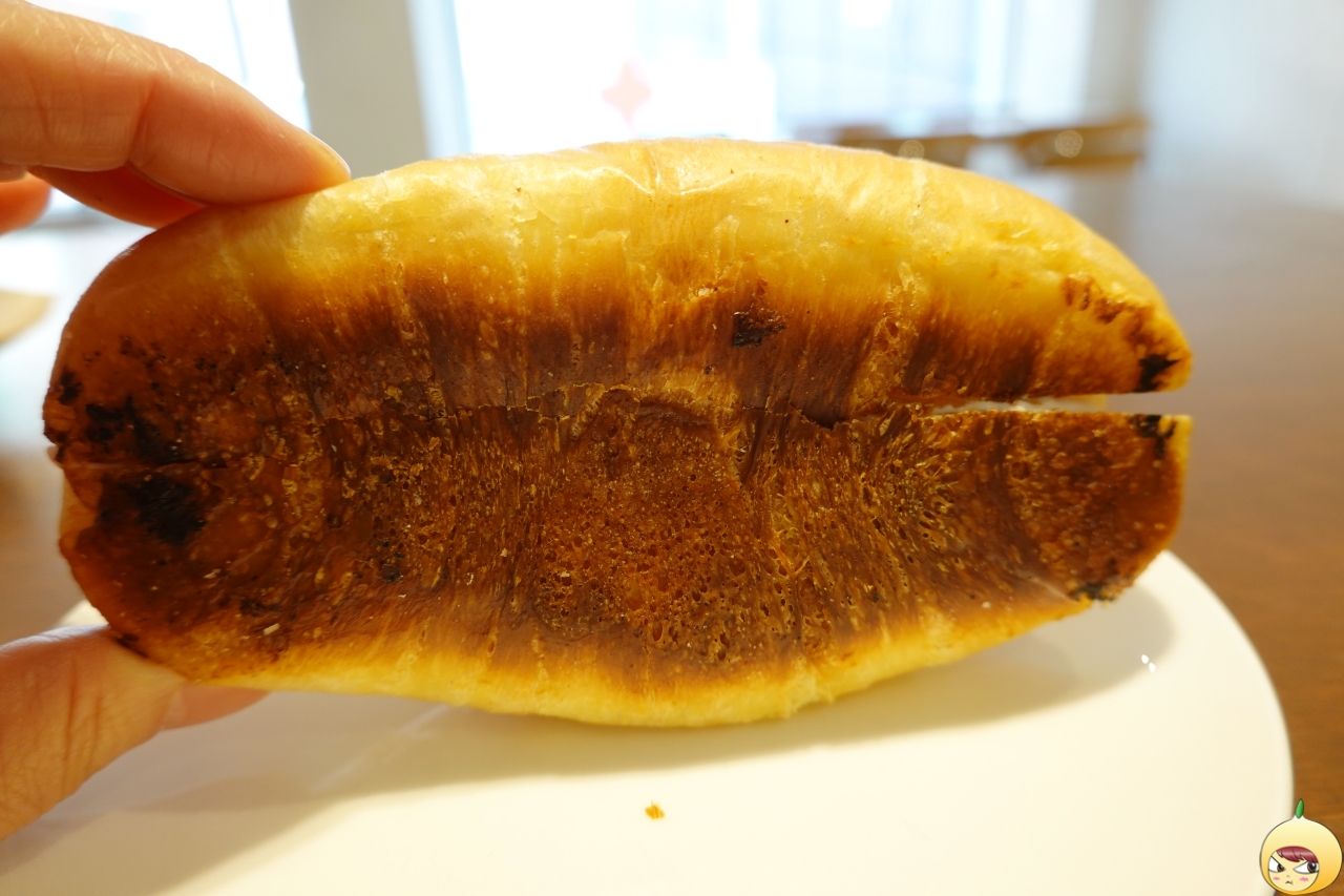 크림소곰이 또는 크림소금빵 뒷면