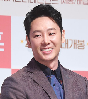 김동욱