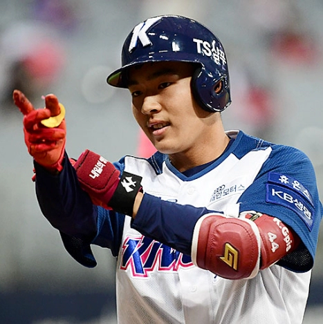 김휘집 프로필 나이 고향 학력 군대 야구선수 포지션 연봉