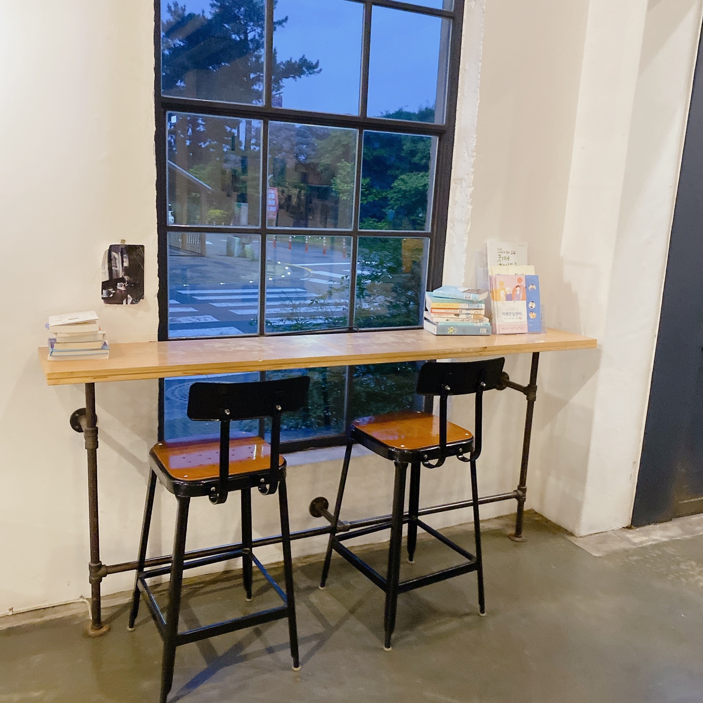 카페 어반르토아 제주 구남동 제주교육박물관 번 bun 맘카페 브런치카페