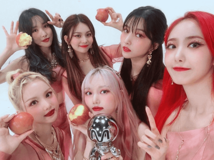 걸그룹-여자친구-셀카