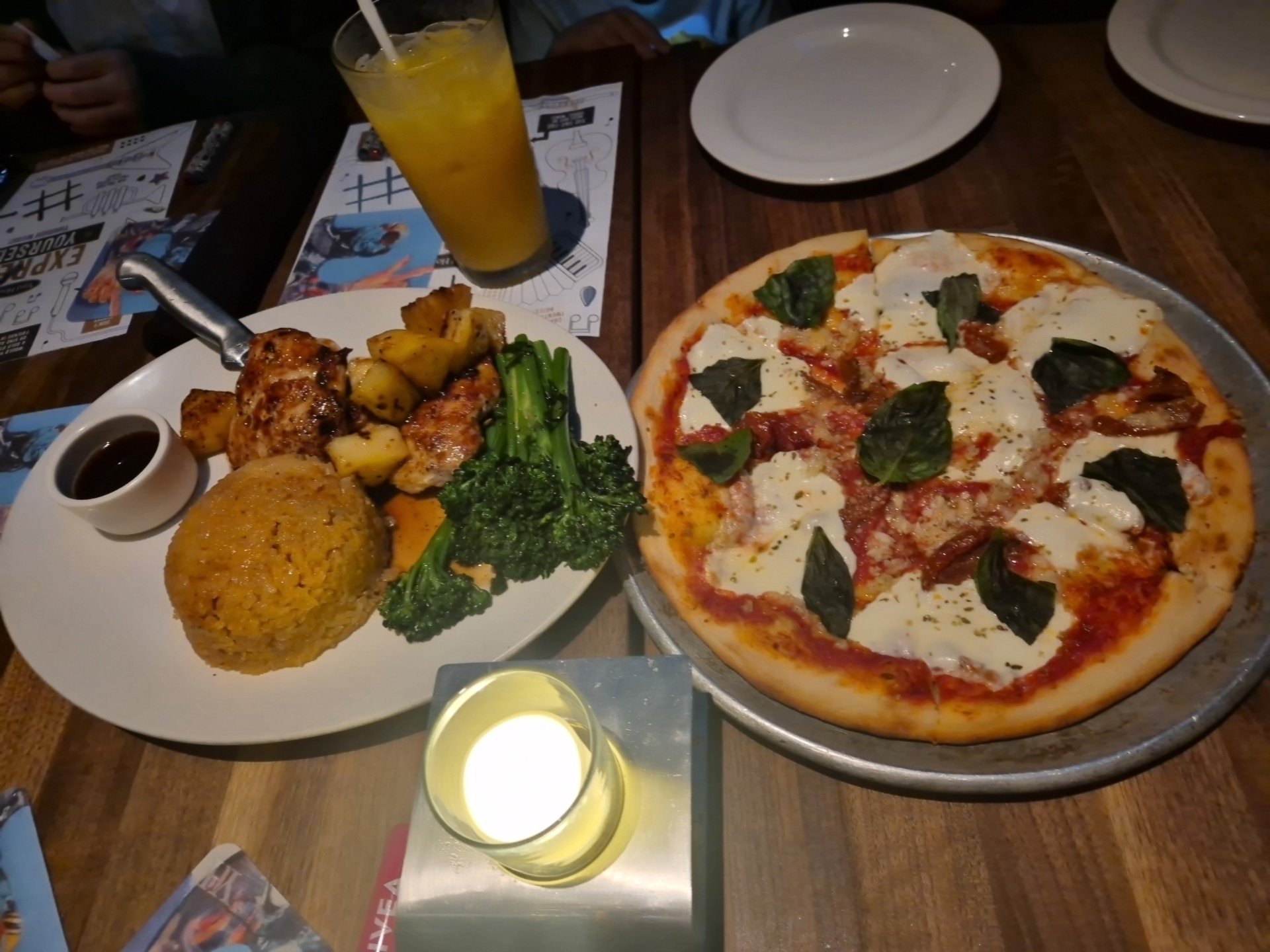 와이키키 식당 메뉴