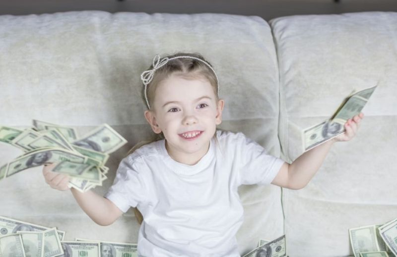 아동수당 연령 확대 (만 13세 미만, 월 10만원, 소급 적용)