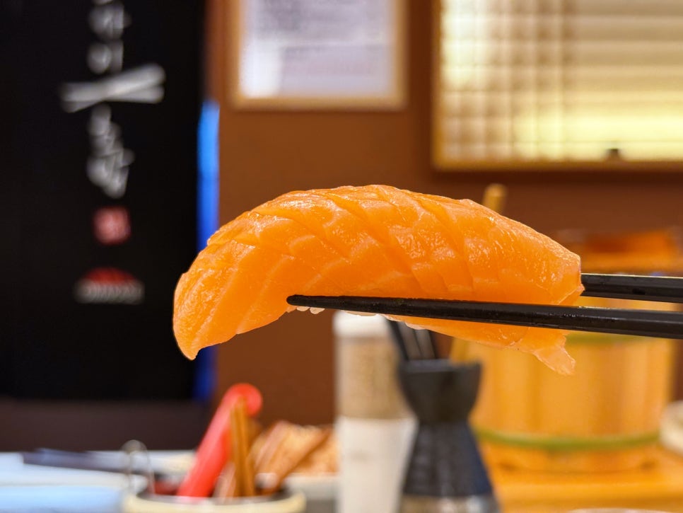 오마카세 오사이초밥 (연어 스시)