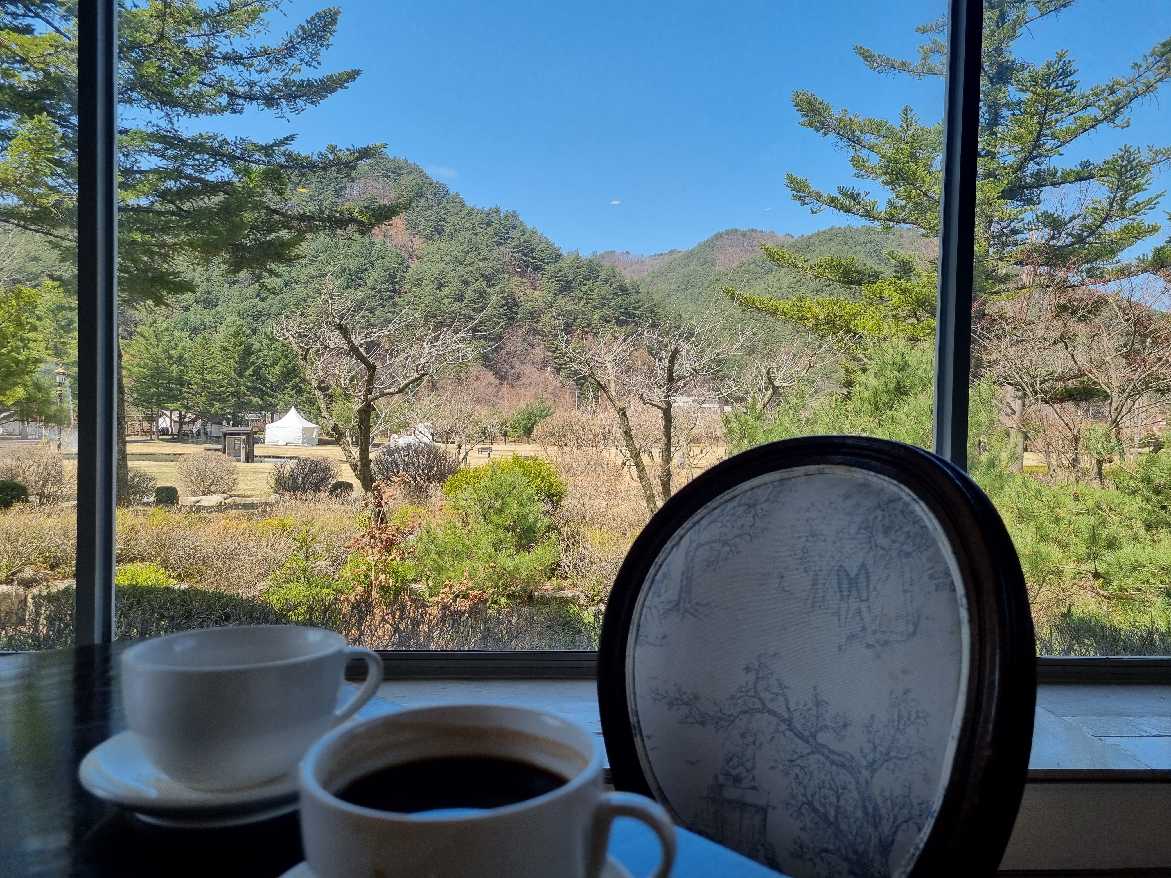 켄싱턴평창 카페 뷰