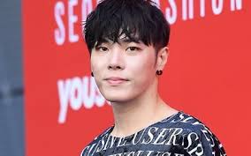 가수 휘성 사망, 콘서트 취소 그리고 에이미 사건 재조명