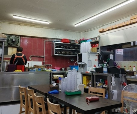 전현무계획-을지로-항아리수제비-내부