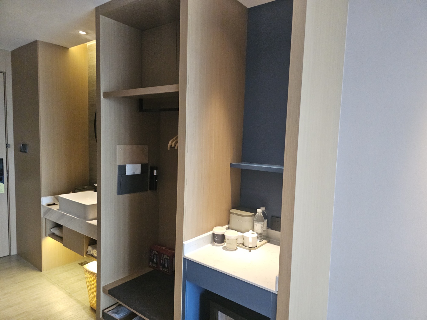 24.9월-장자강&우시 : 1) 출국 & 장자강시 Atour Hotel