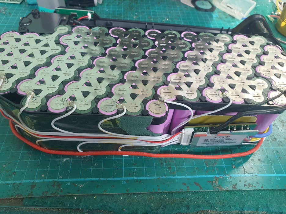 레이윙 디스커버리 d18 내부 배터리 13s7p 91셀 연결 순서 넘버링