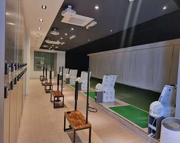 이글 GTS 골프 아카데미 스크린 연습장