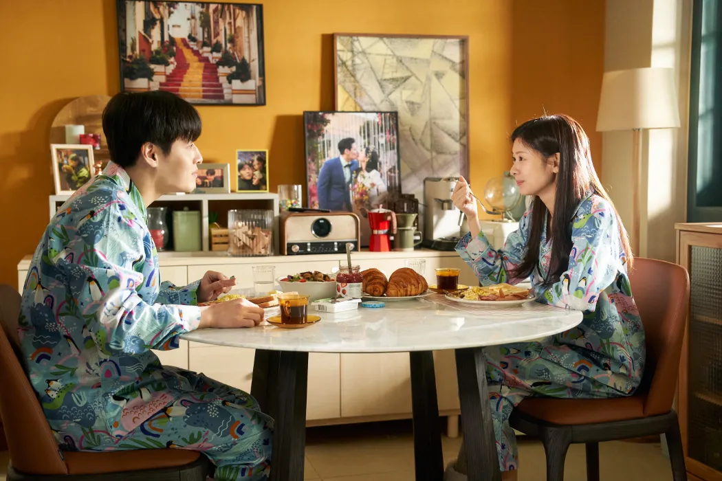 신혼생활 중인 나라와 정열