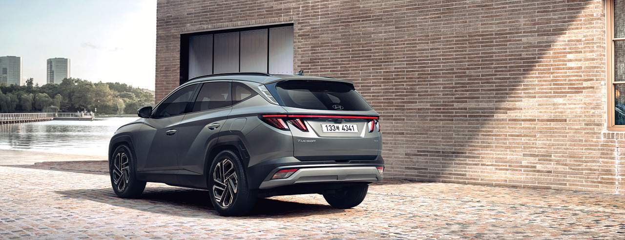 현대 투싼은 세련된 디자인