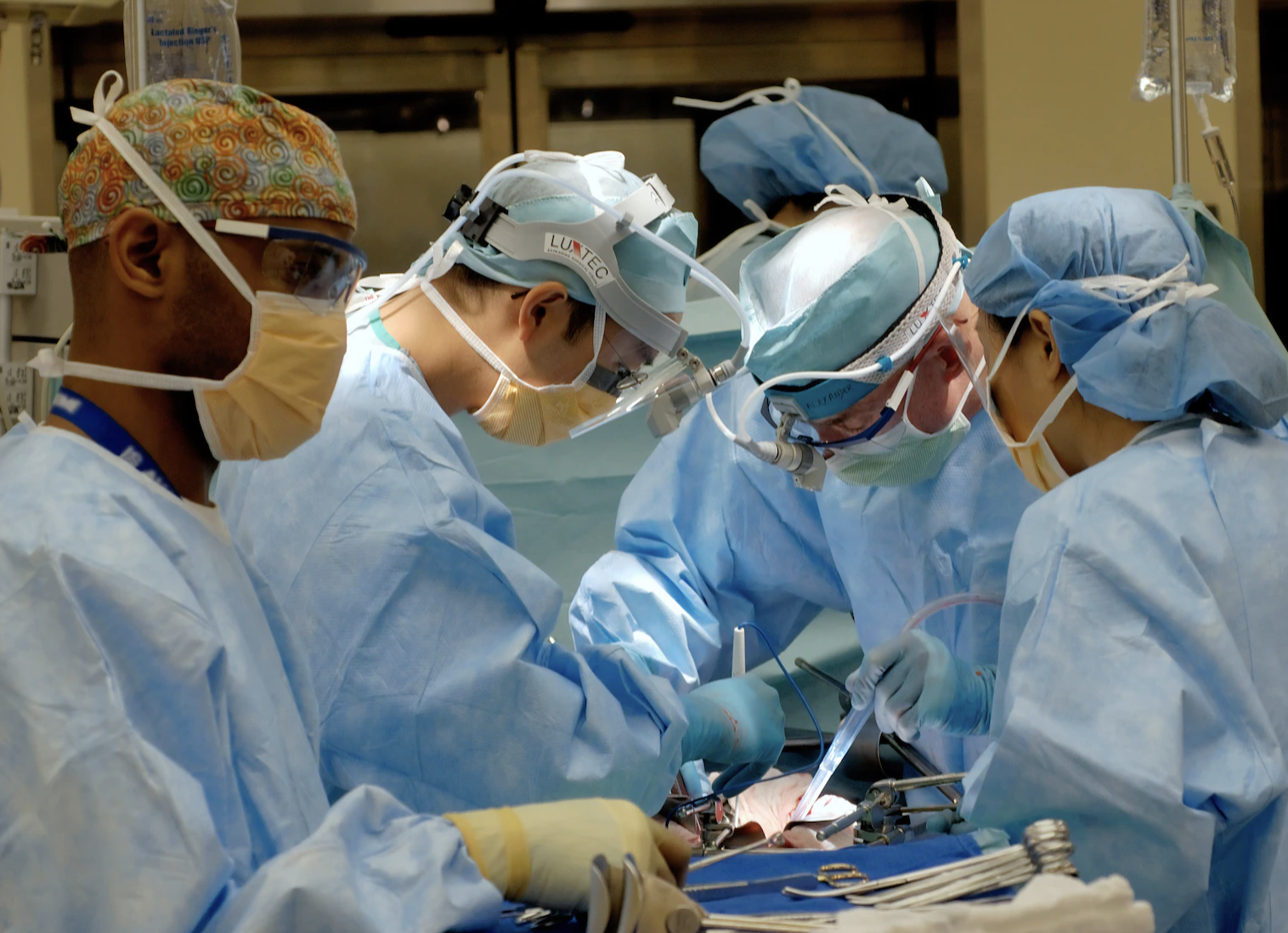 눈 지방 제거 수술 후기