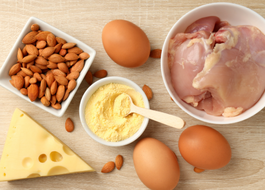 중년 단백질 하루 권장량 총정리! 체중 기준 계산법까지