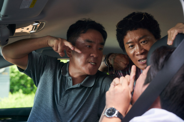 영화-아마존-활명수-류승룡-진선규-스틸컷