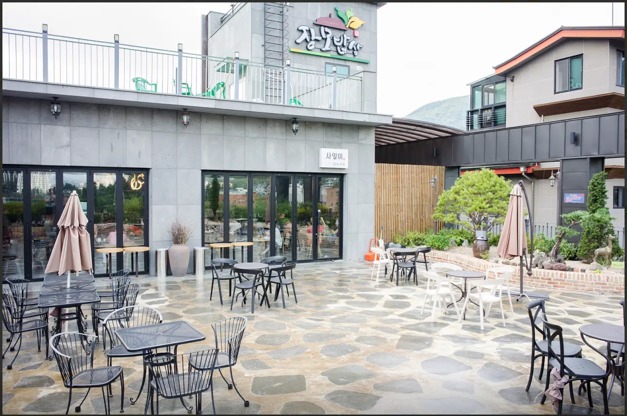 장모밥상-매장입구