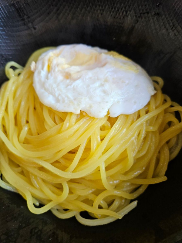 간짜장 위 계란후라이