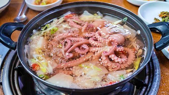 고두심이 좋아서 충남 태안 박속밀국낙지탕 맛집