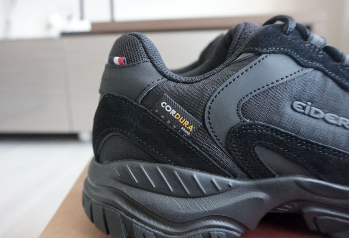 아이더 트래킹화