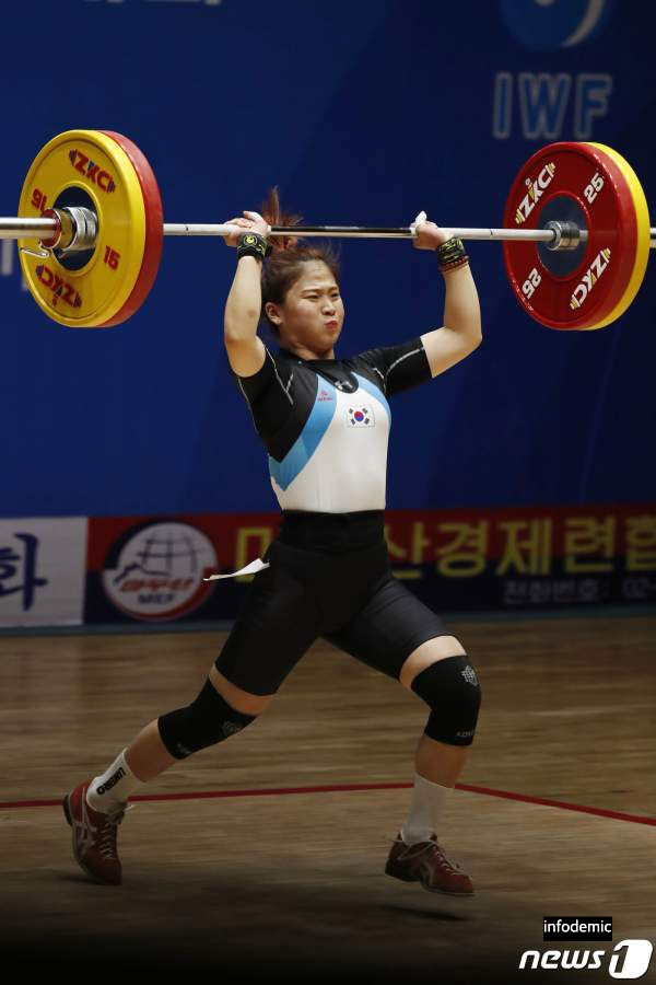 박수민 역도선수 복근 사진 논란