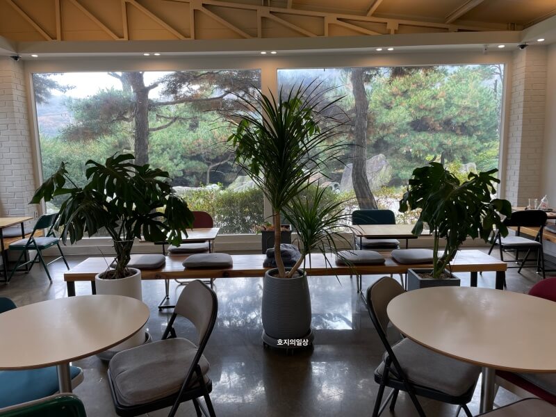 동천동 커피 맛집 카페 스티치커피 로스터스 내부