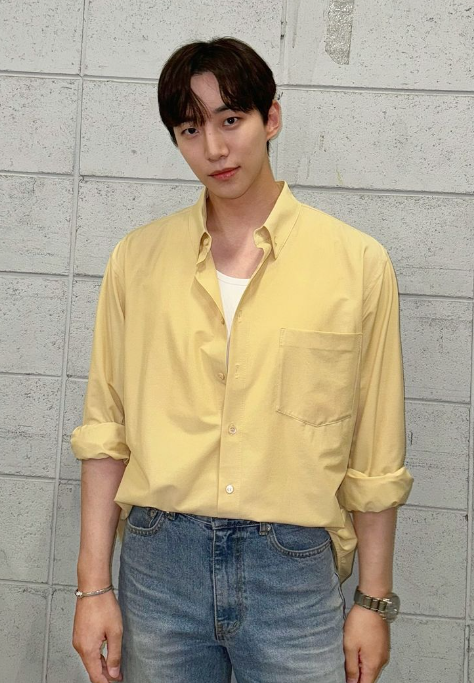 이준호 프로필 배우 드라마 가수 여자친구 작품활동 화보 캐셔로 사진