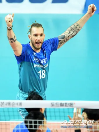 미스 반 데 로에 대표작 바르셀로나 파빌리온 건축미_14