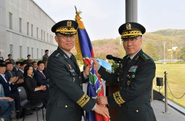 이상렬 대장 초고속 진급 이유｜중장 5개월 만에 4성 장군&middot;비육사 ROTC&middot;지상작전사령관
