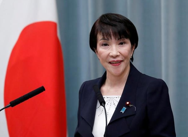 타카이치 사나에 프로필 나이 정치성향