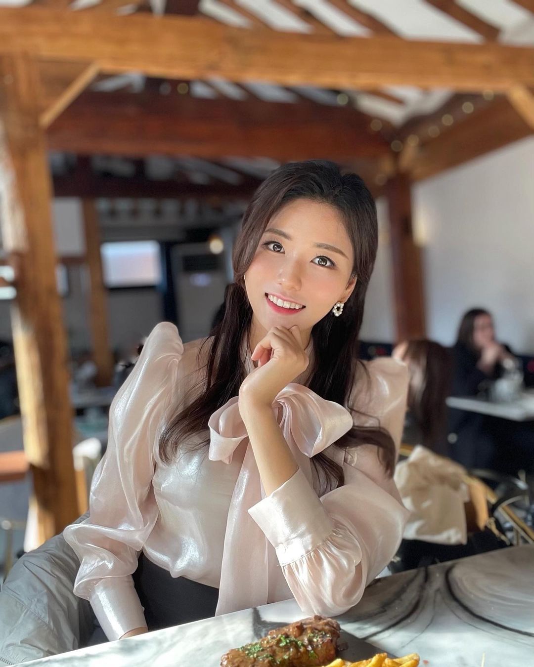 김규리 기상캐스터 방송 스틸 사진