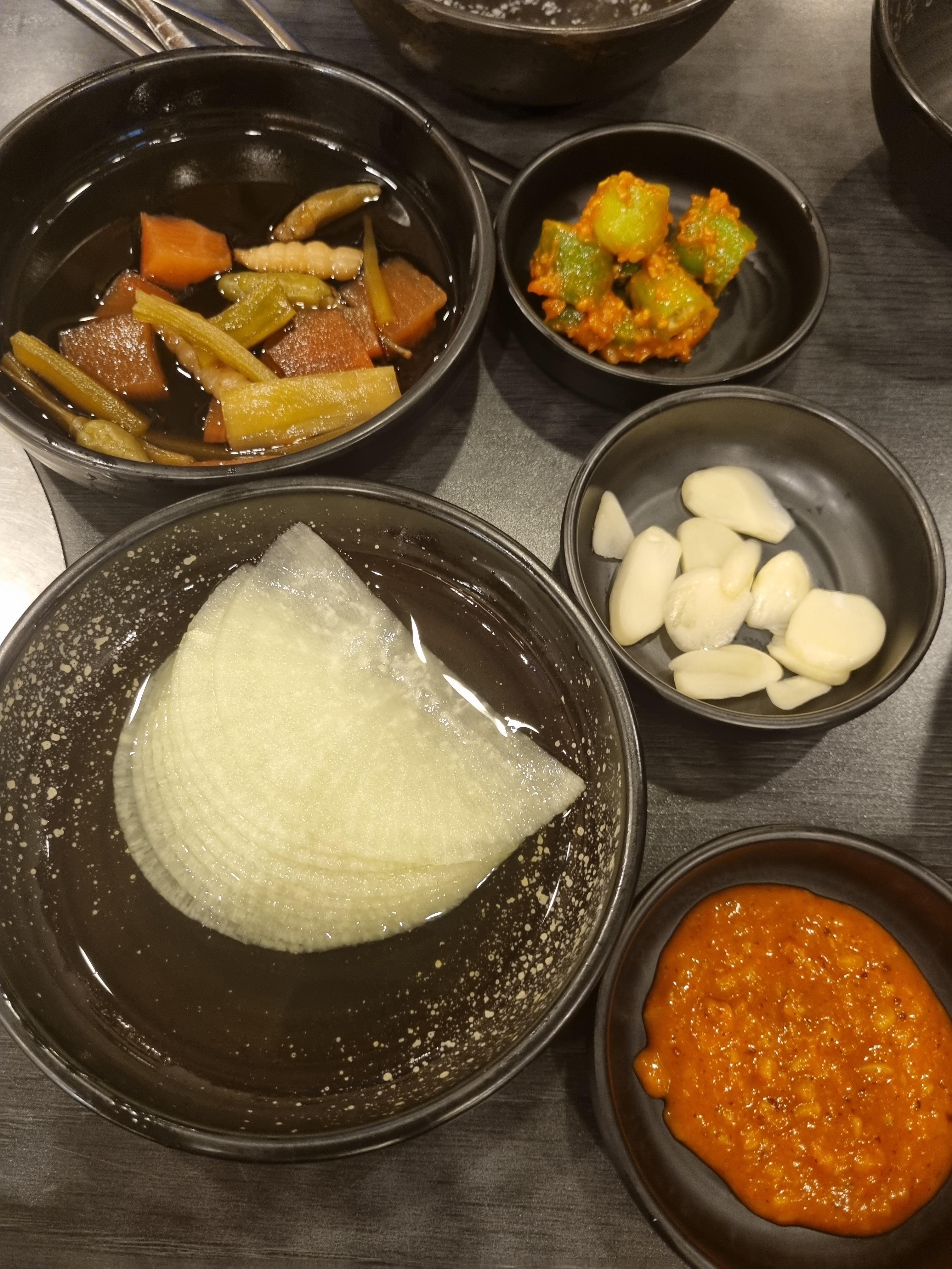 만족오향족발