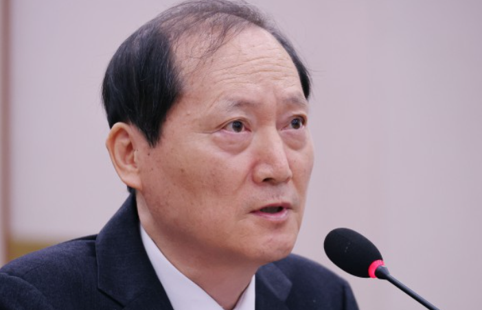 이완규 법제처장 프로필