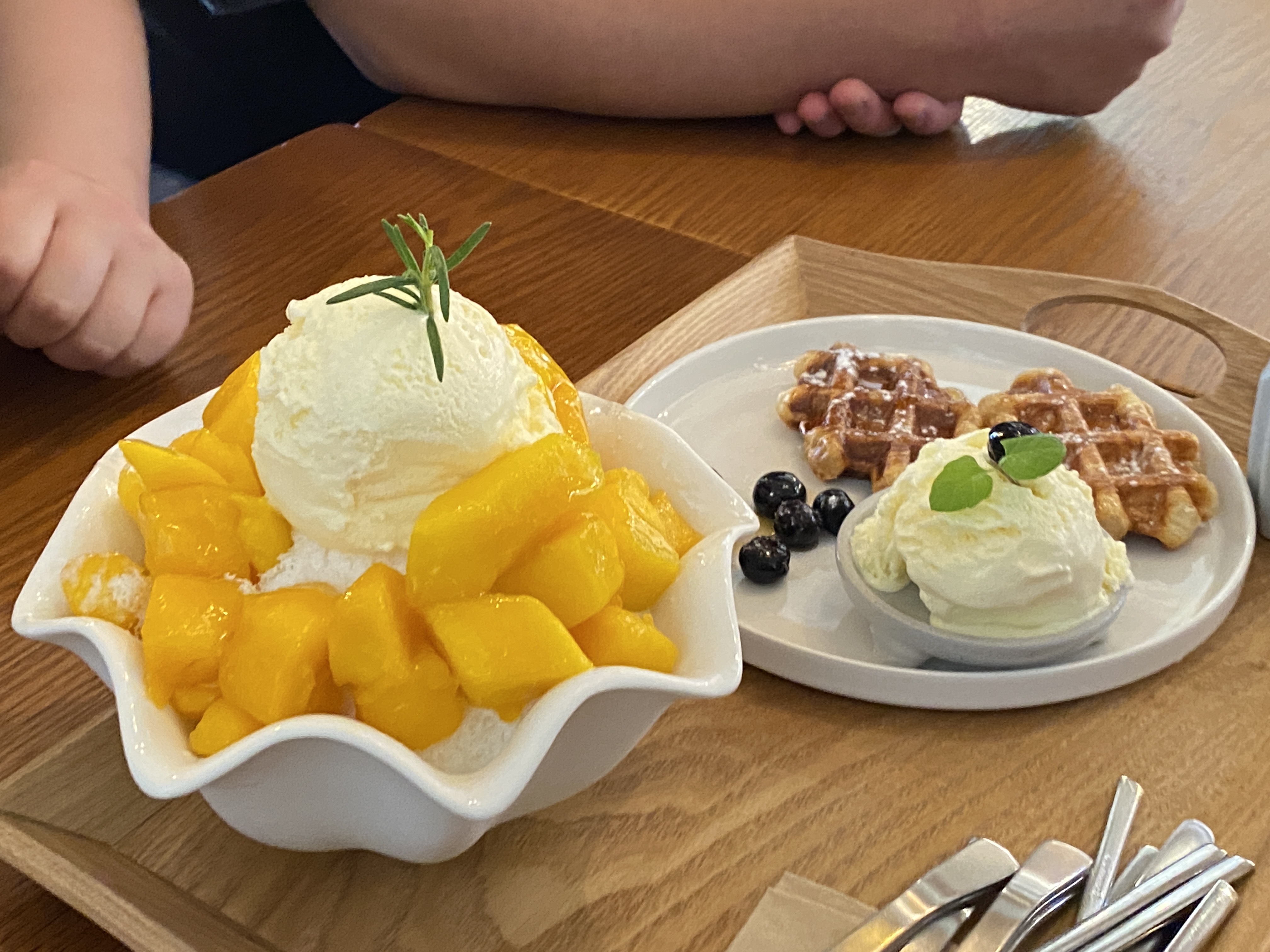 카페 주택459 팥빙수 우유빙수 흑임자빙수