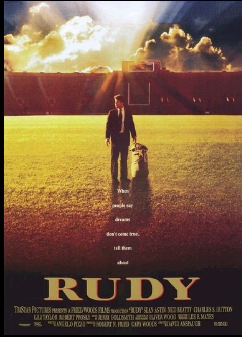 꿈을 향한 집념과 불굴의 의지를 그린 실화 바탕의 스포츠 영화 <루디 이야기>.