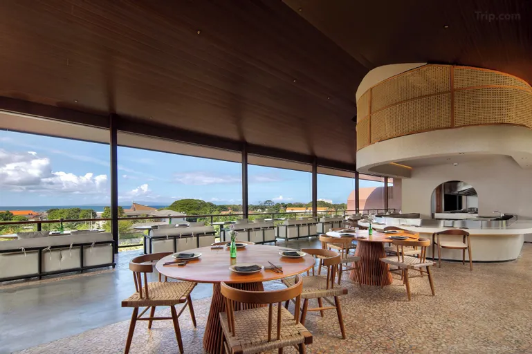 씨스케이프럭셔리리조트앤스파사누르_식당