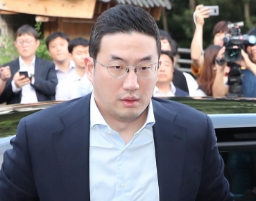 구광모 회장 프로필 나이 고향 학력 가계도 재산 정효정
