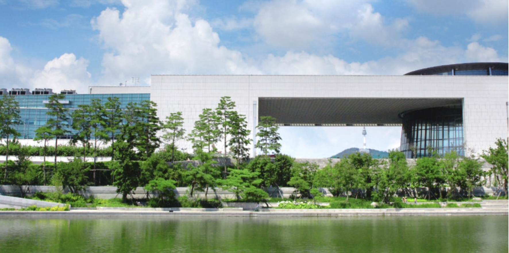 국립중앙박물관 전경 사진