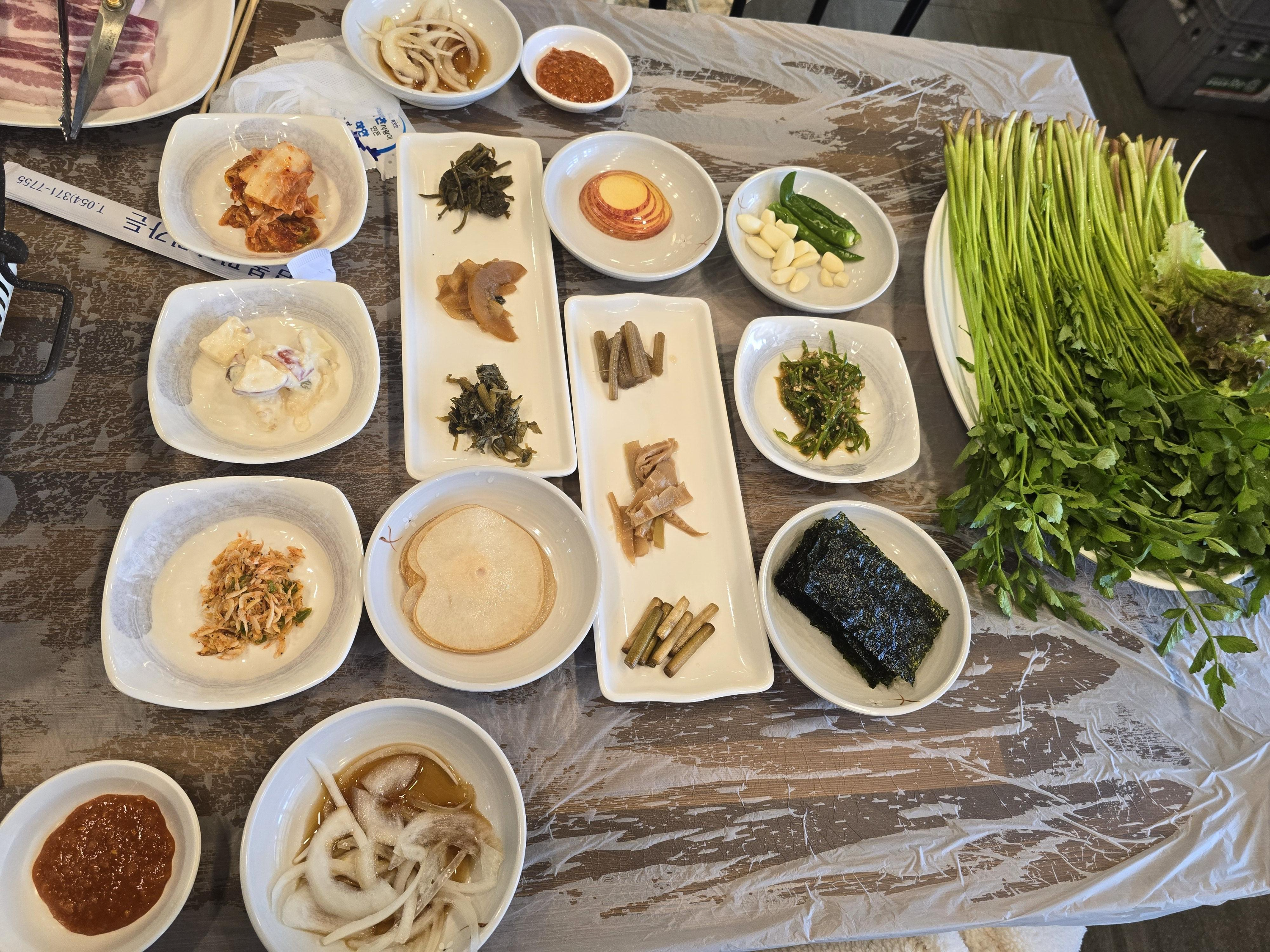 밑반찬과-미나리