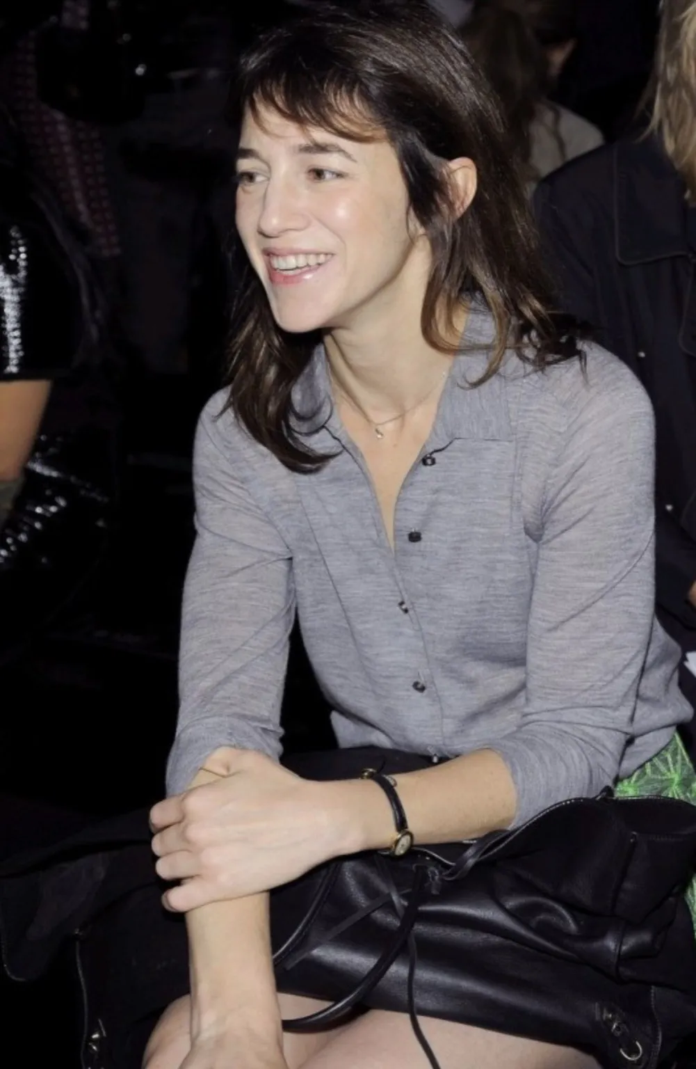 가을 트렌치코트,트렌치코트 스타일링, 샤를로뜨 갱스부르, 제인 버킨, 프렌치 시크, 프렌치 패션,클래식 아우터,여성 트렌치코트, 셀럽 스타일, 버버리 트렌치코트