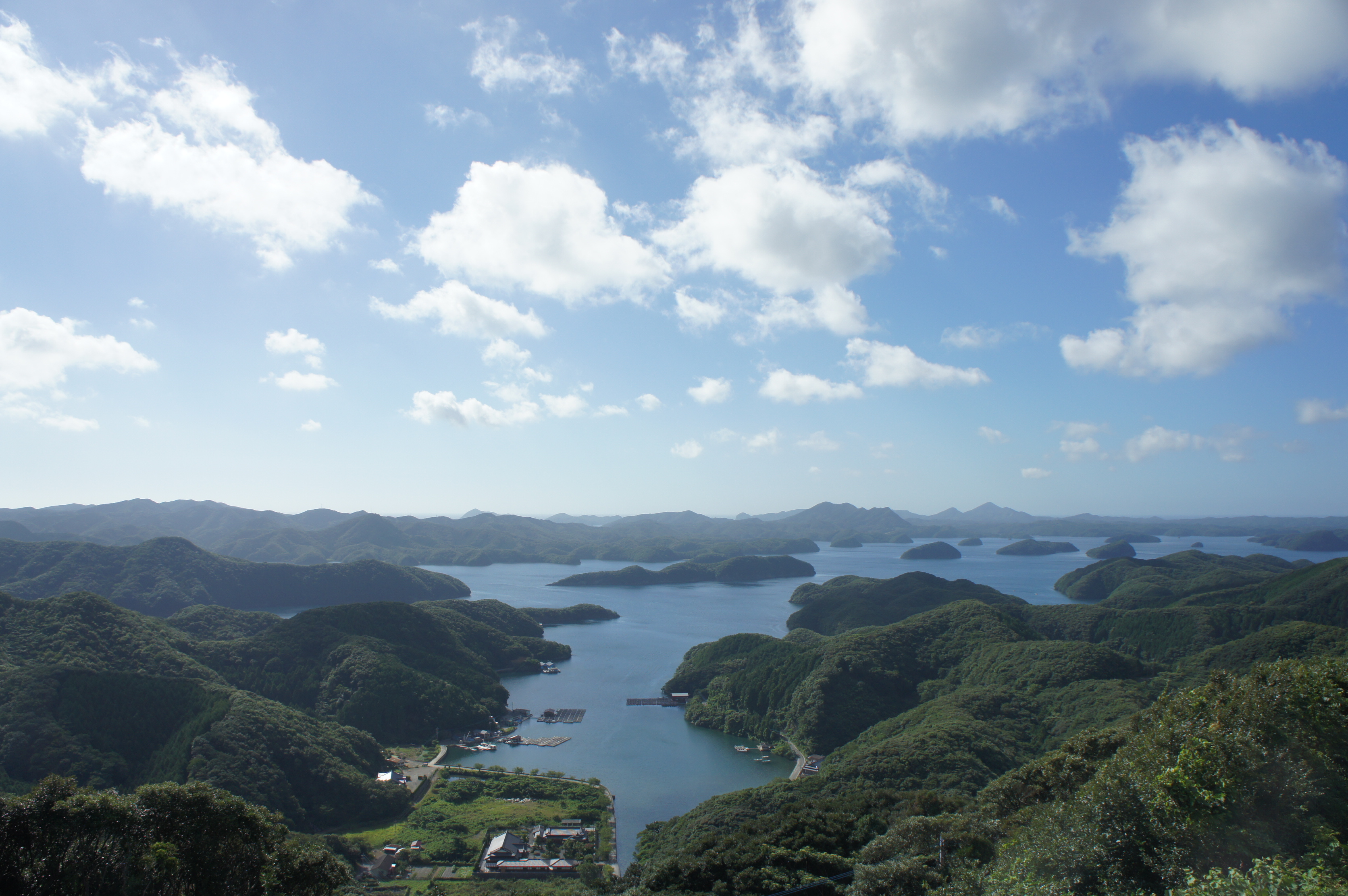 에보다시케 전망대에서 바라본 섬들의 모습