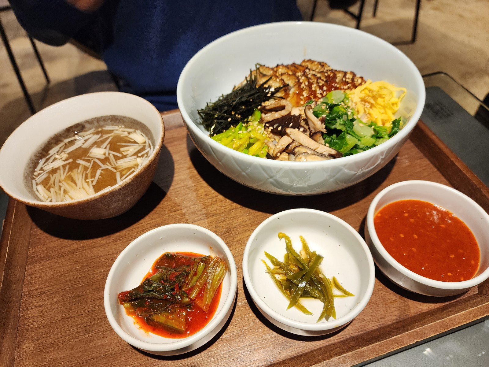 장어 비빔밥