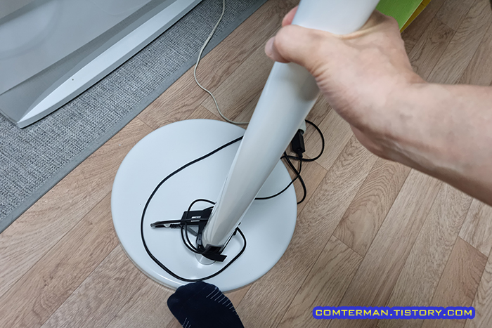 더함 MS11-231L-W 모니터 스탠드 바퀴 단점