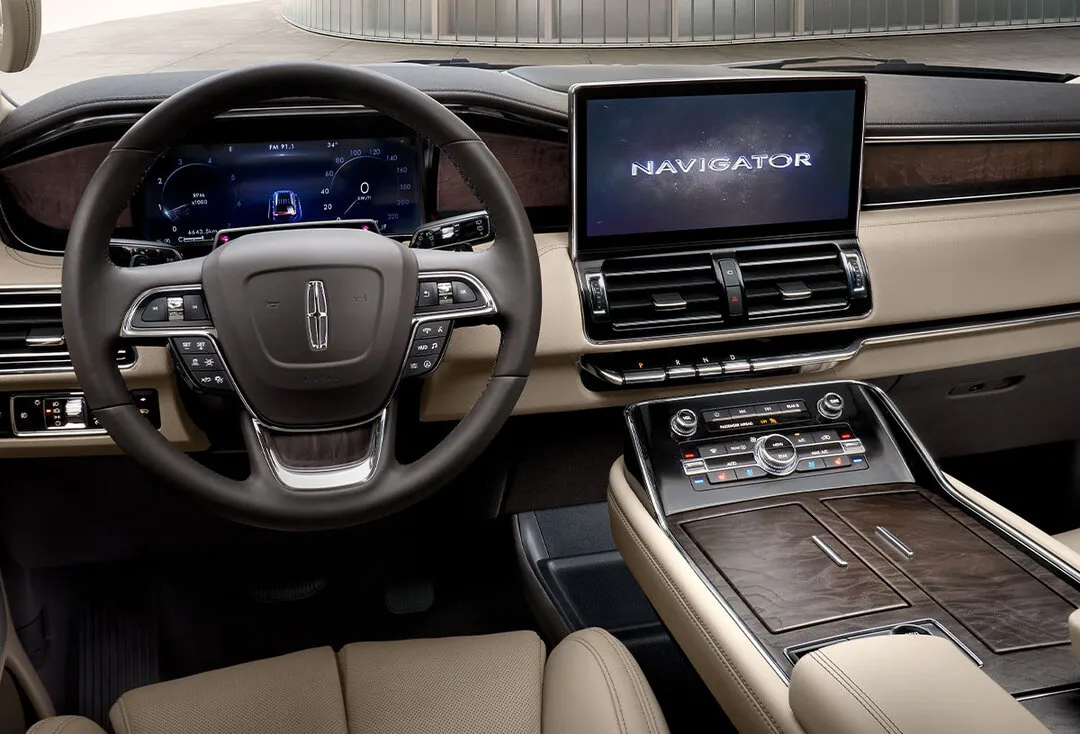 링컨 네비게이터 실내