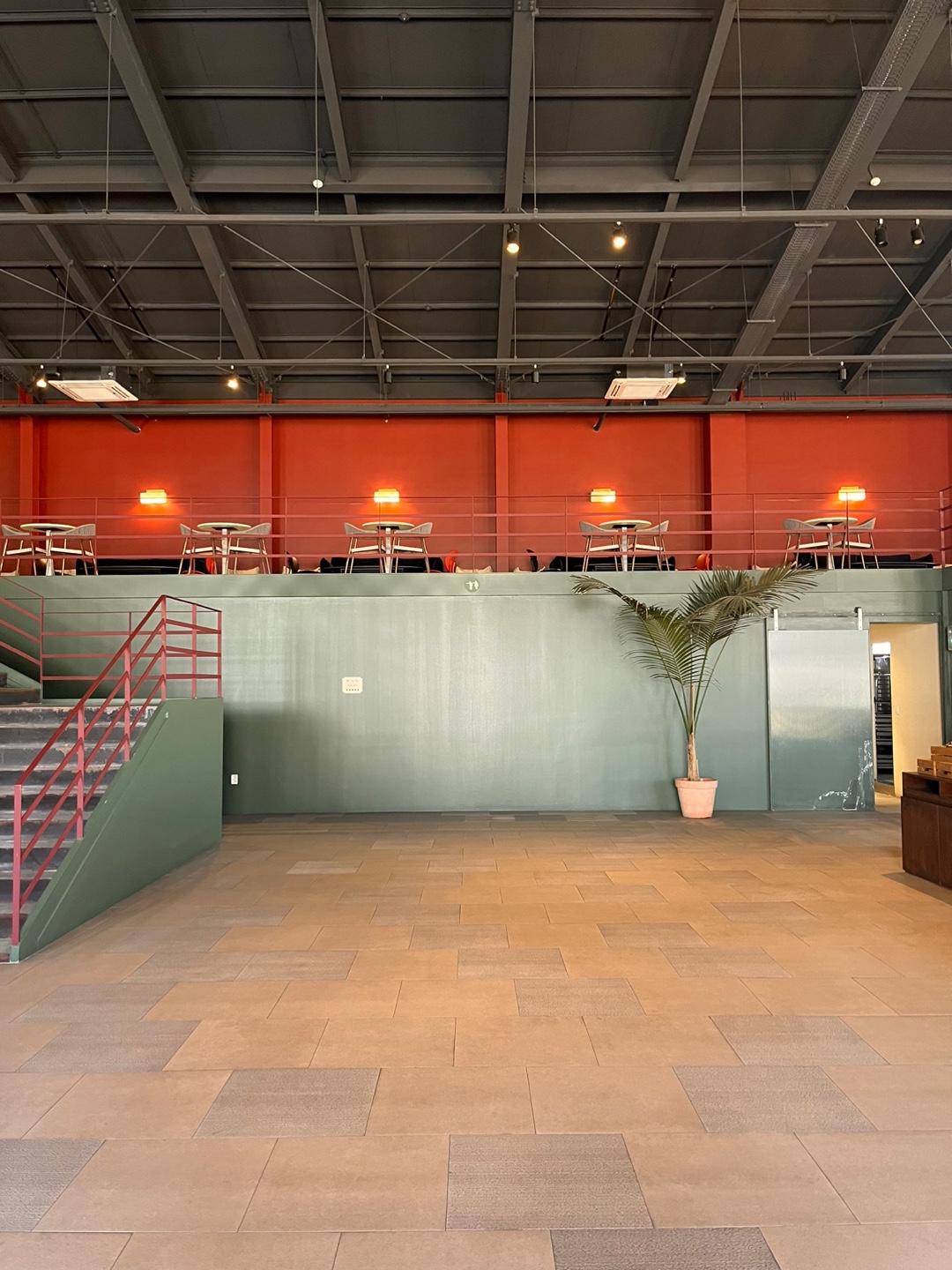 용인 대형 야외정원 베이커리 카페 '언톨드'