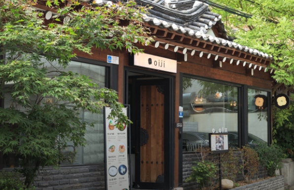 핸썸가이즈 대학로 퓨전한식 맛집 오꼬전·흑임자크림수제비·일본식넓적냉우동·마라차돌순두부