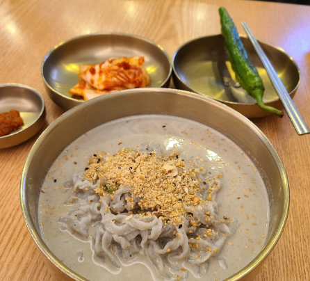 [6시 내고향 대구 콩국수 맛집 위치] 검은콩 국물의 깊은 맛! 주문 포장 여름 한정 메뉴&middot;방문 시간&middot;주차 꿀팁 전화번호 총정리