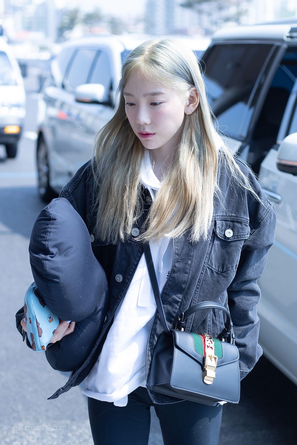 태연 공항패션 사진 태연 공항패션 사진